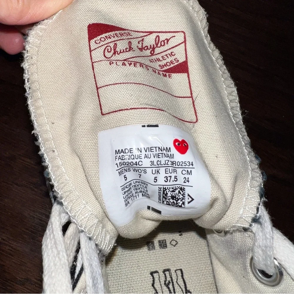 Comme des Garçons Play x Converse Chuck 70 Hi Top Heart Unisex Sneakers